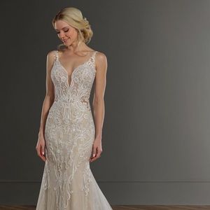 Martina Liana Size 14 unaltered Wedding Dress